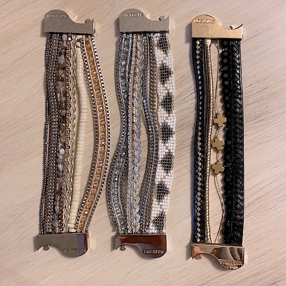 • VICTORIA EMERSON BRACELET CUFF SET•